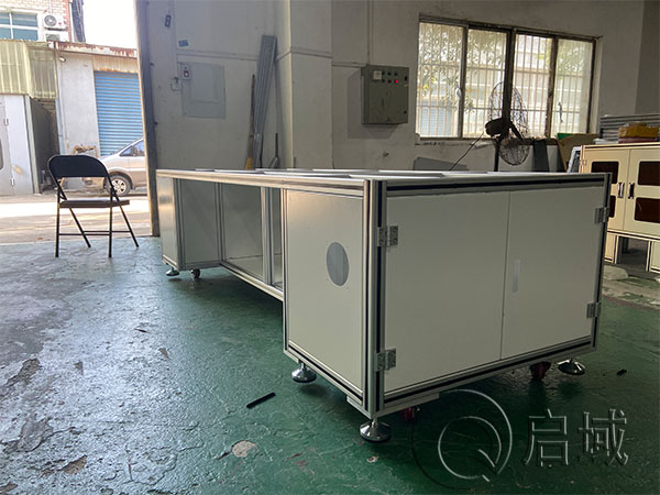 鋁型材操作臺(tái)